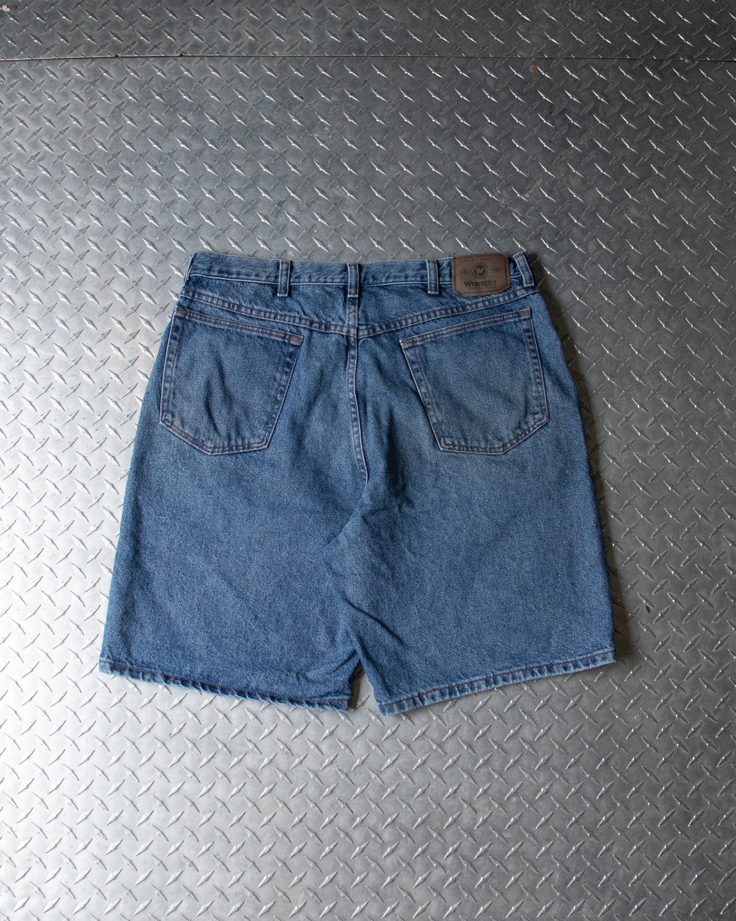 00s Denim Wrangler Shorts - 36 Waist