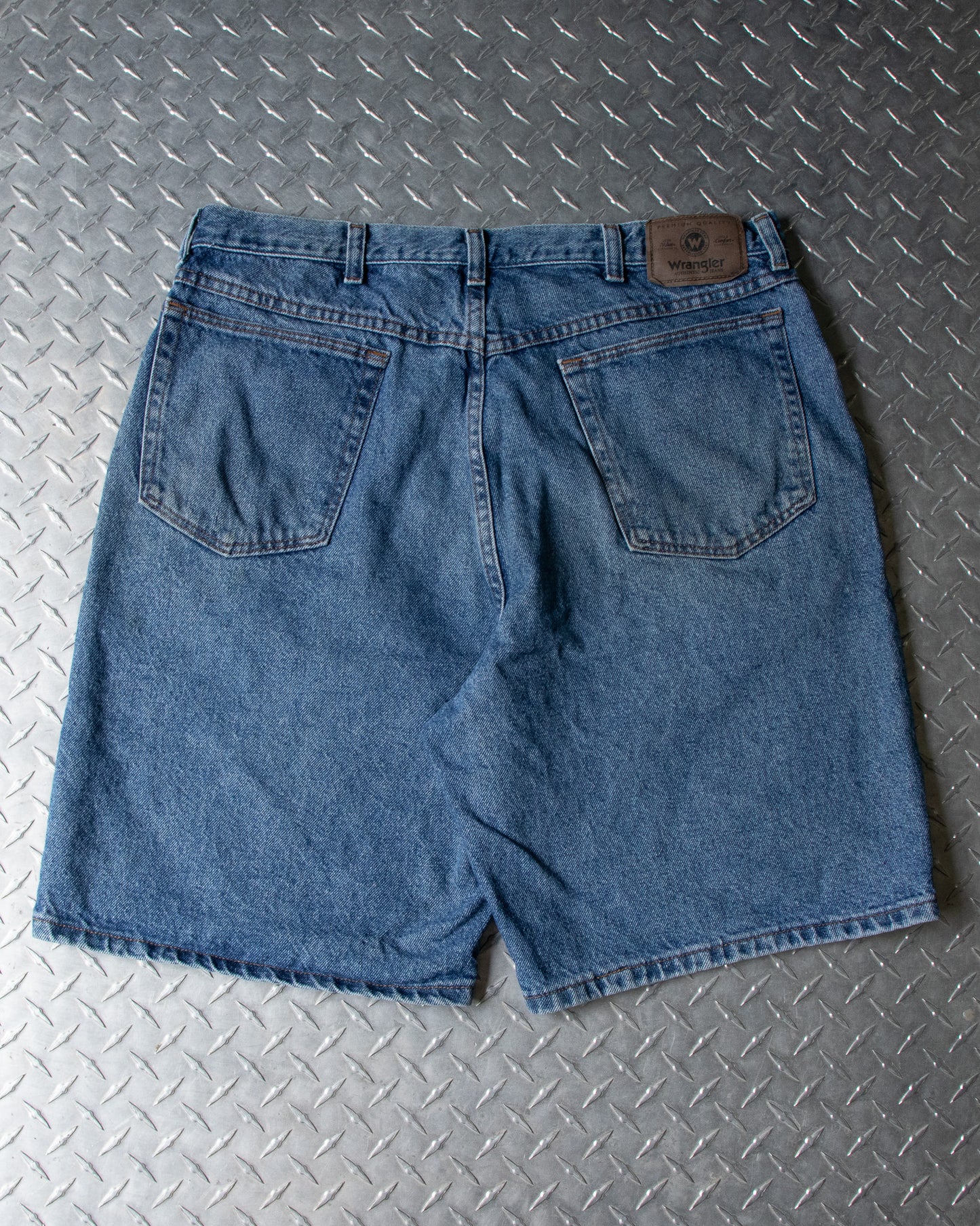 00s Denim Wrangler Shorts - 36 Waist