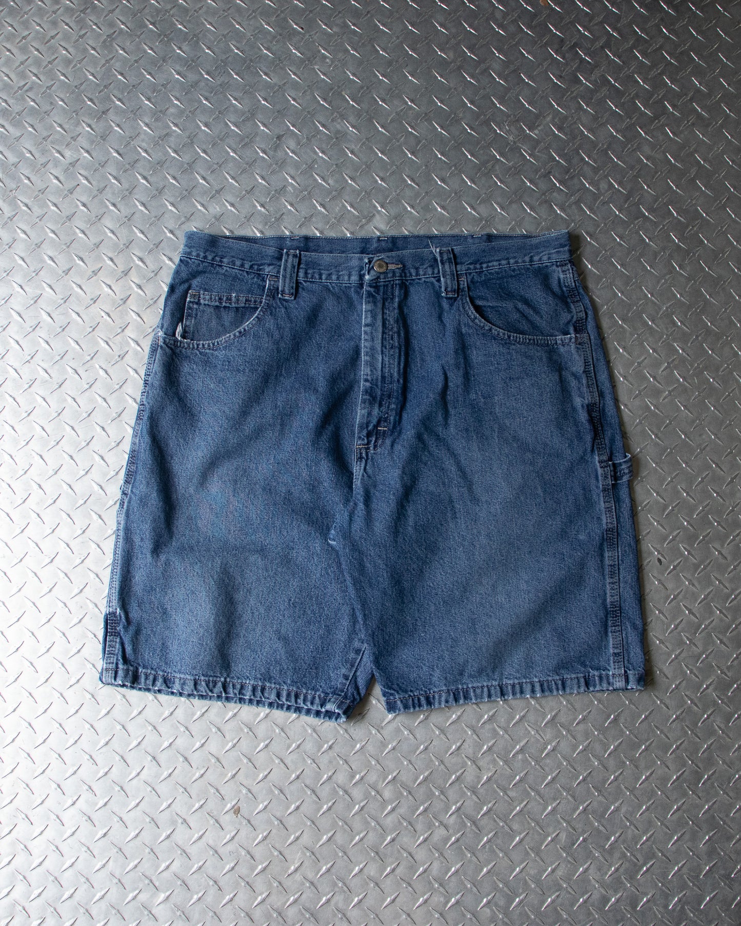 00s Denim Wrangler Carpenter Shorts - 38 Waist