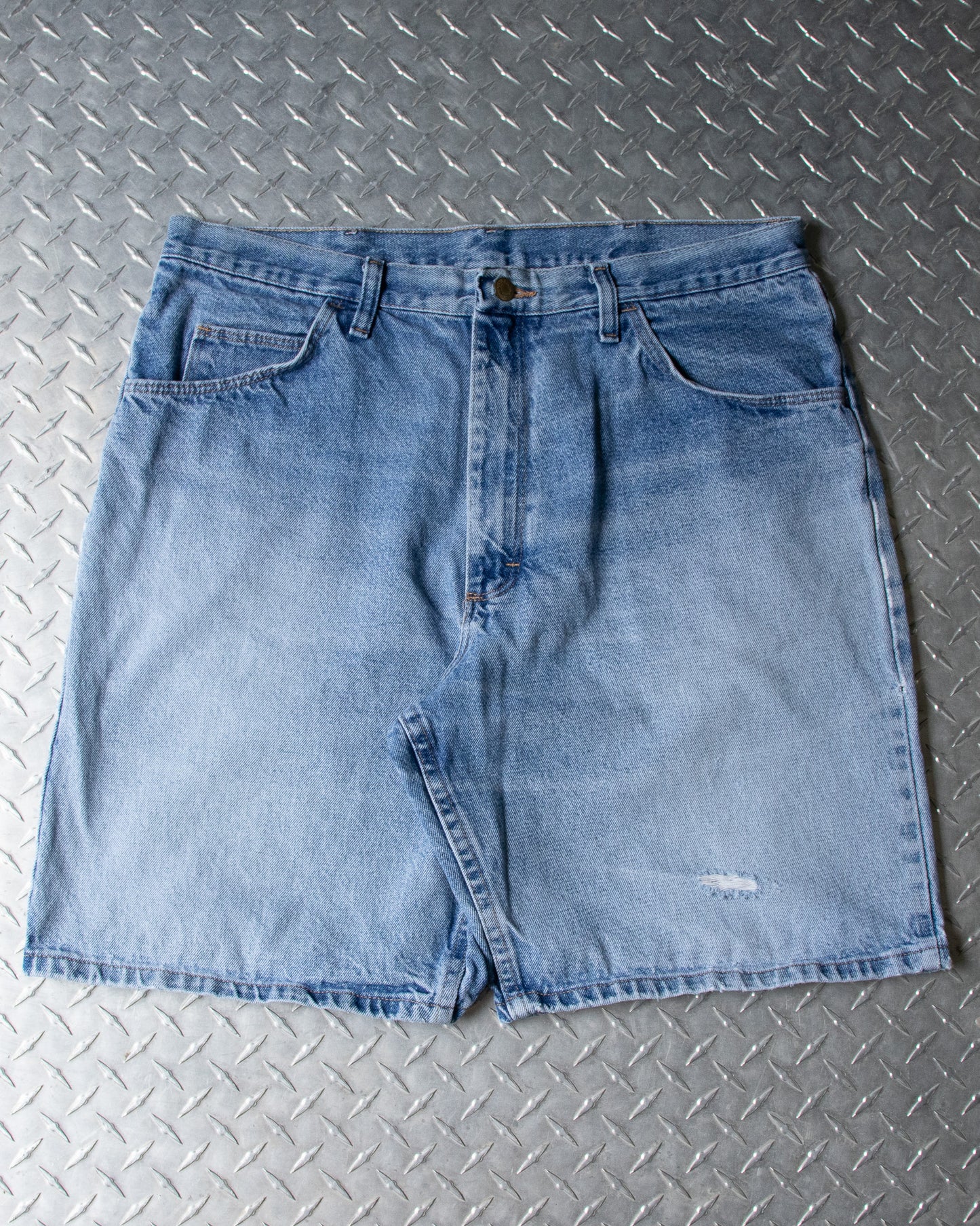 00s Denim Wrangler Shorts - 36 Waist