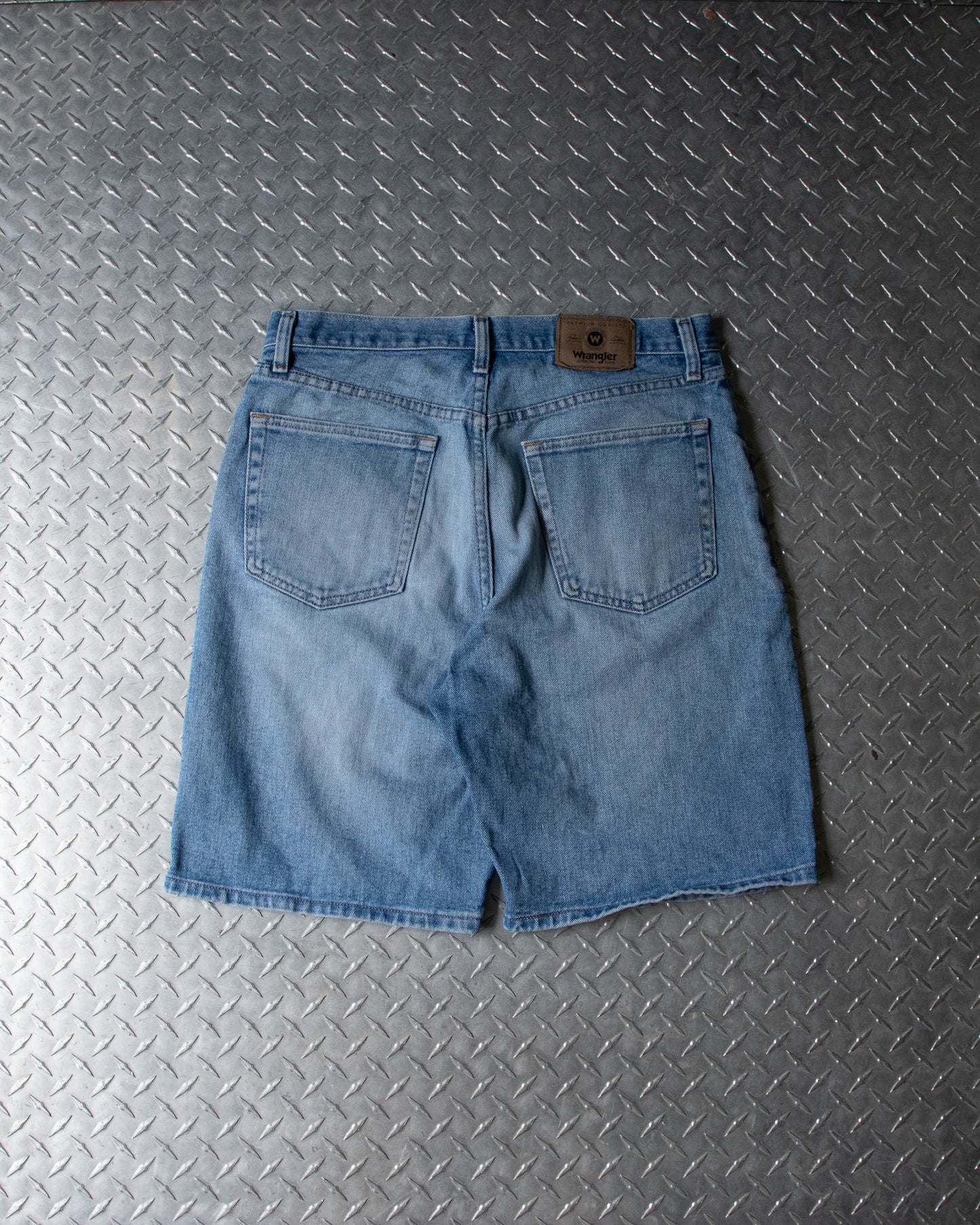 00s Denim Wrangler Shorts - 34 Waist