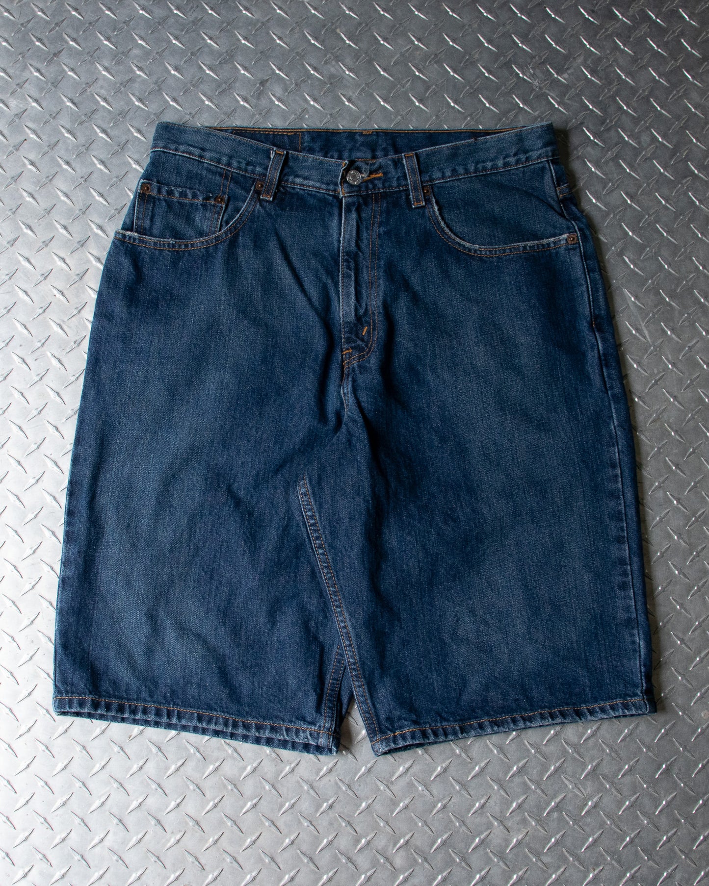 00s Denim Levis Shorts - 34 Waist