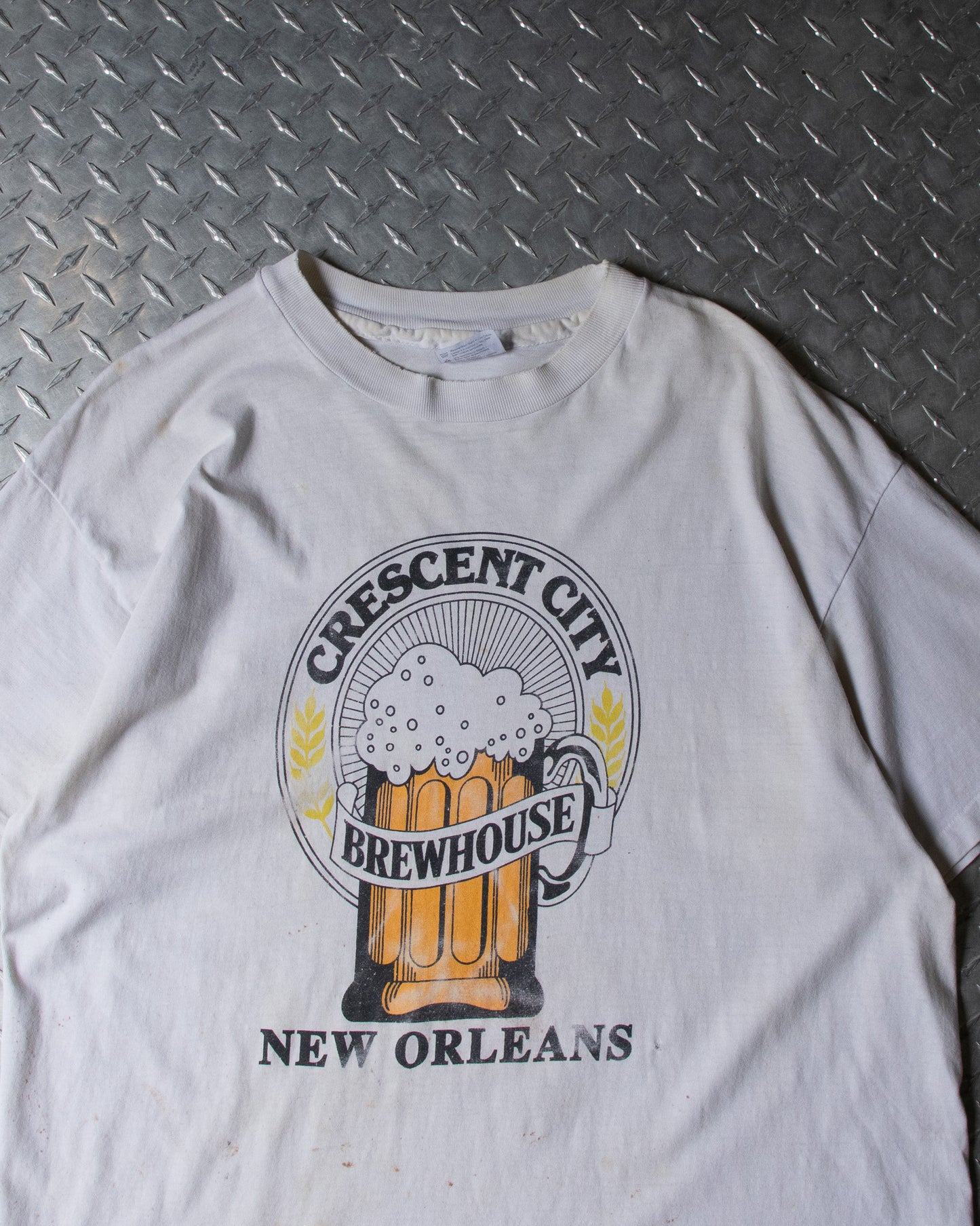 90s Distressed Beer T Shirt - XL