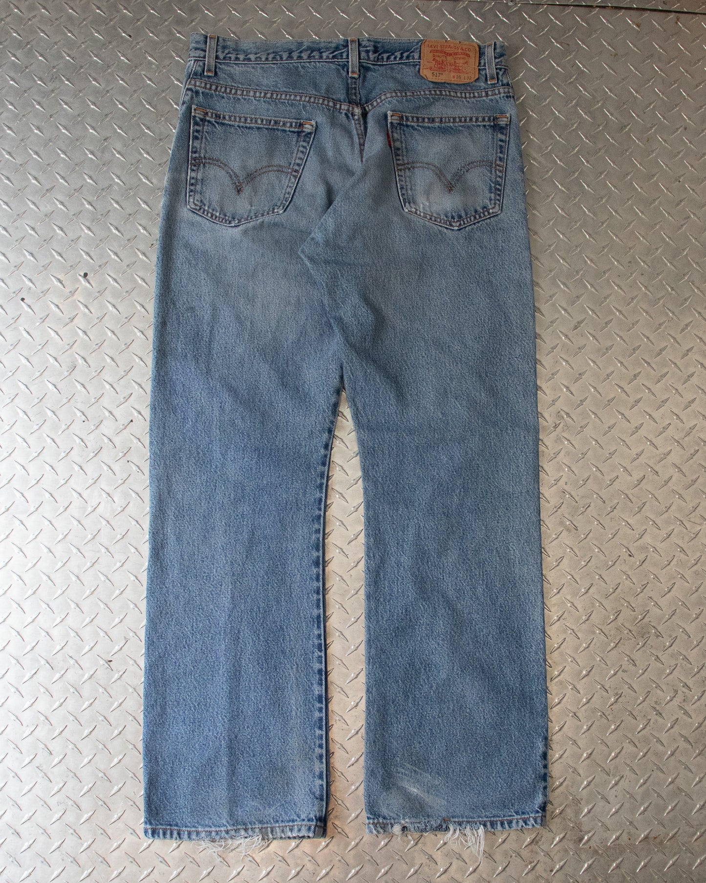 00s Bootcut Levis 517 - 35 x 32