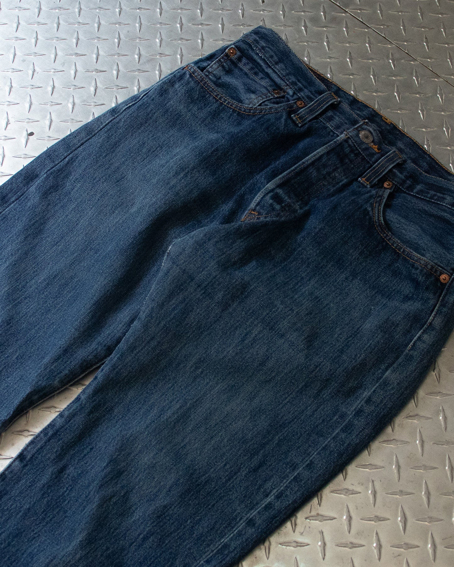 00s Levis 501s - 32 x 31