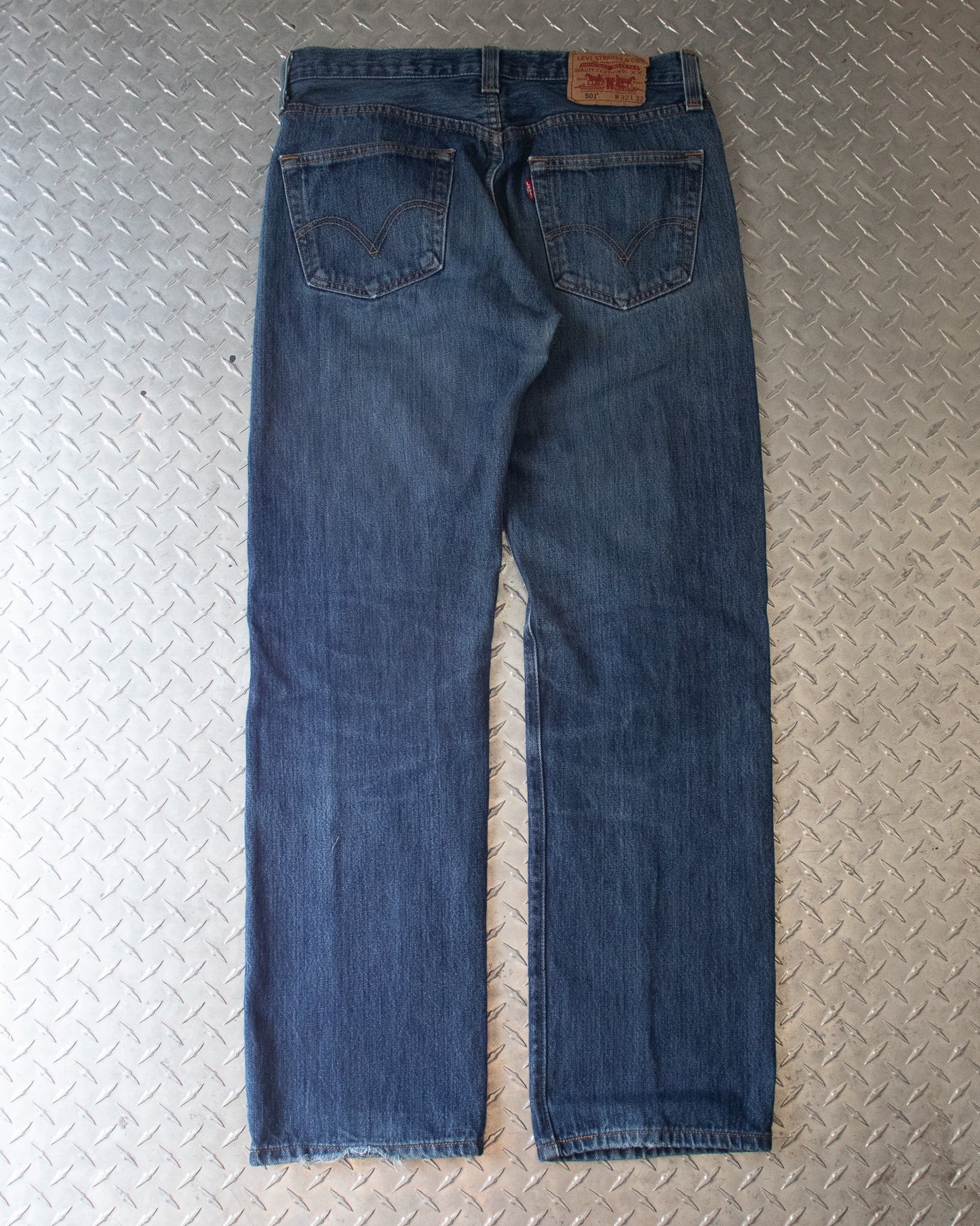 00s Levis 501s - 32 x 31