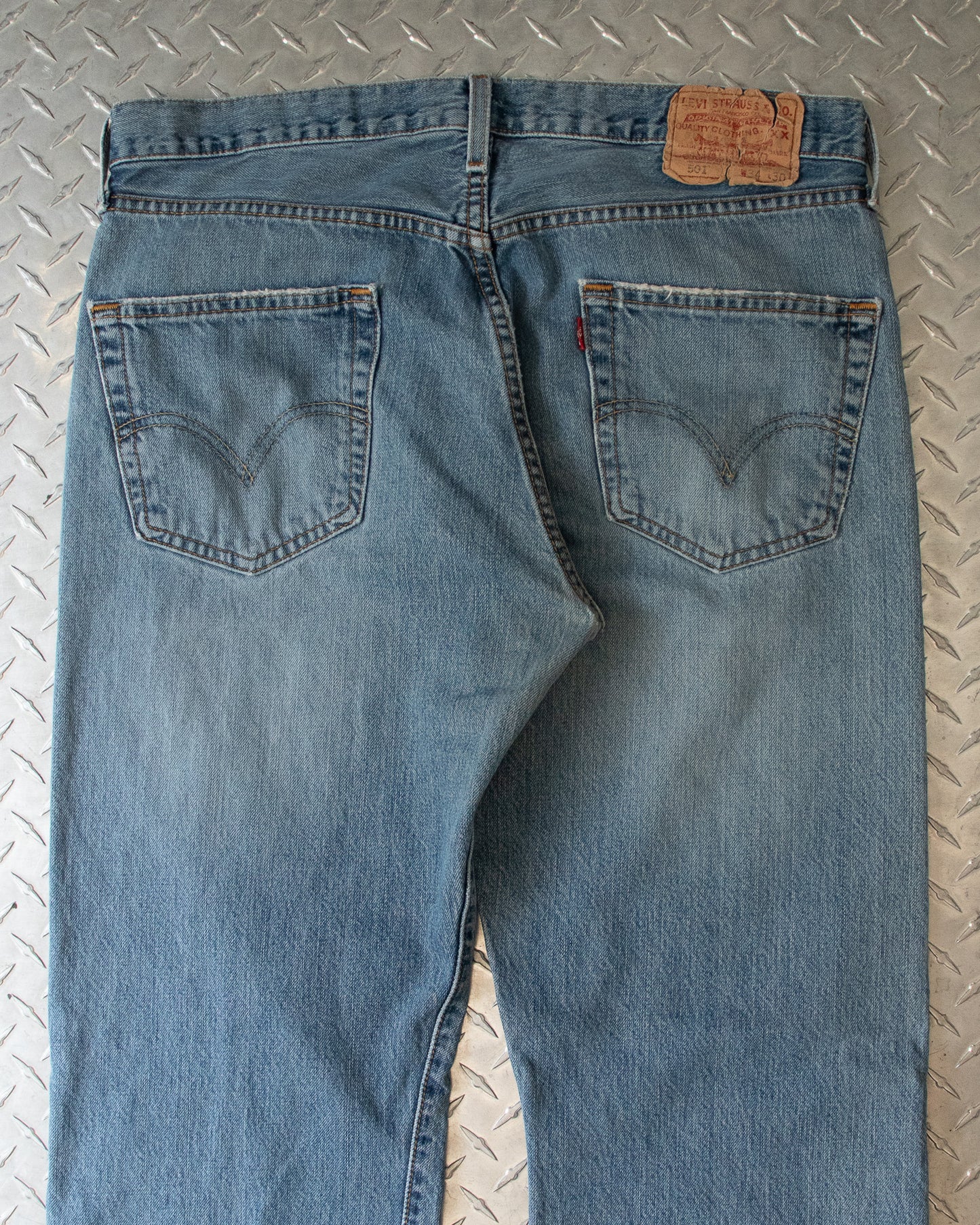 90s Levis 501s - 35 x 29