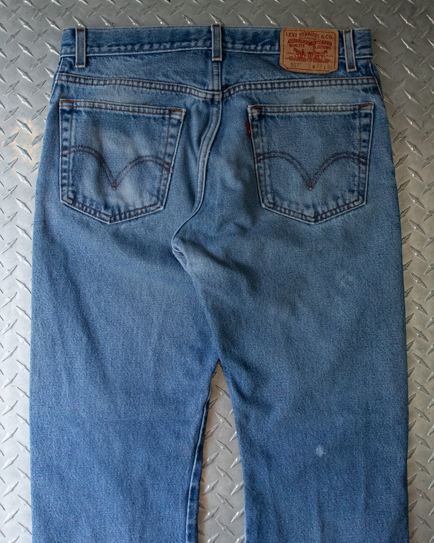 00s Bootcut Levis 517 - 33 x 32