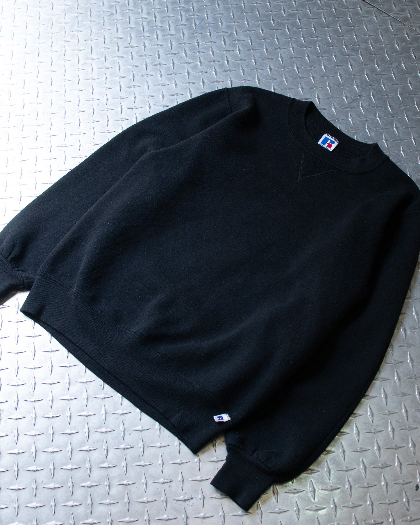 90s Black Russell Crewneck Sweatshirt - S