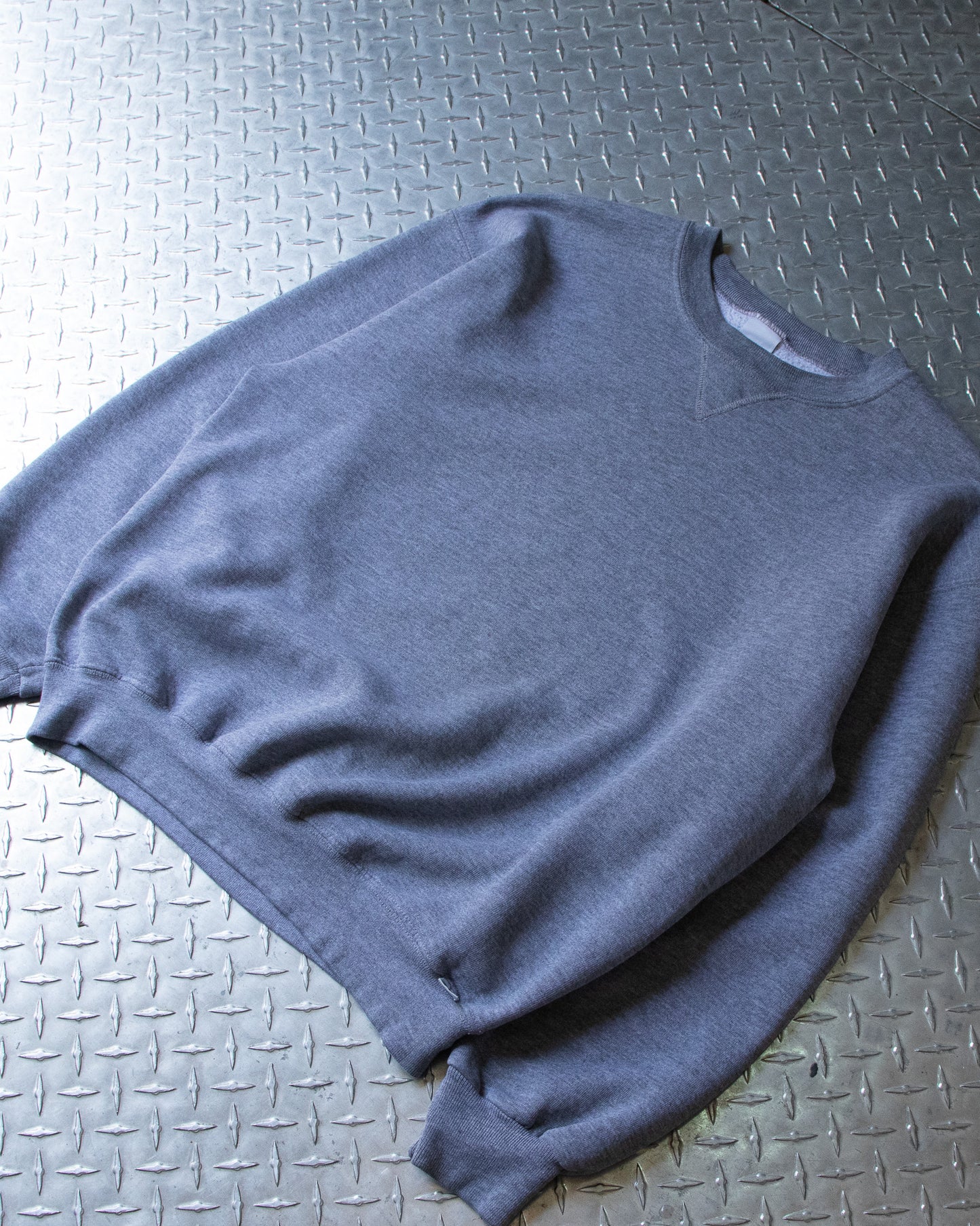 00s Grey Russell Crewneck Sweatshirt - L