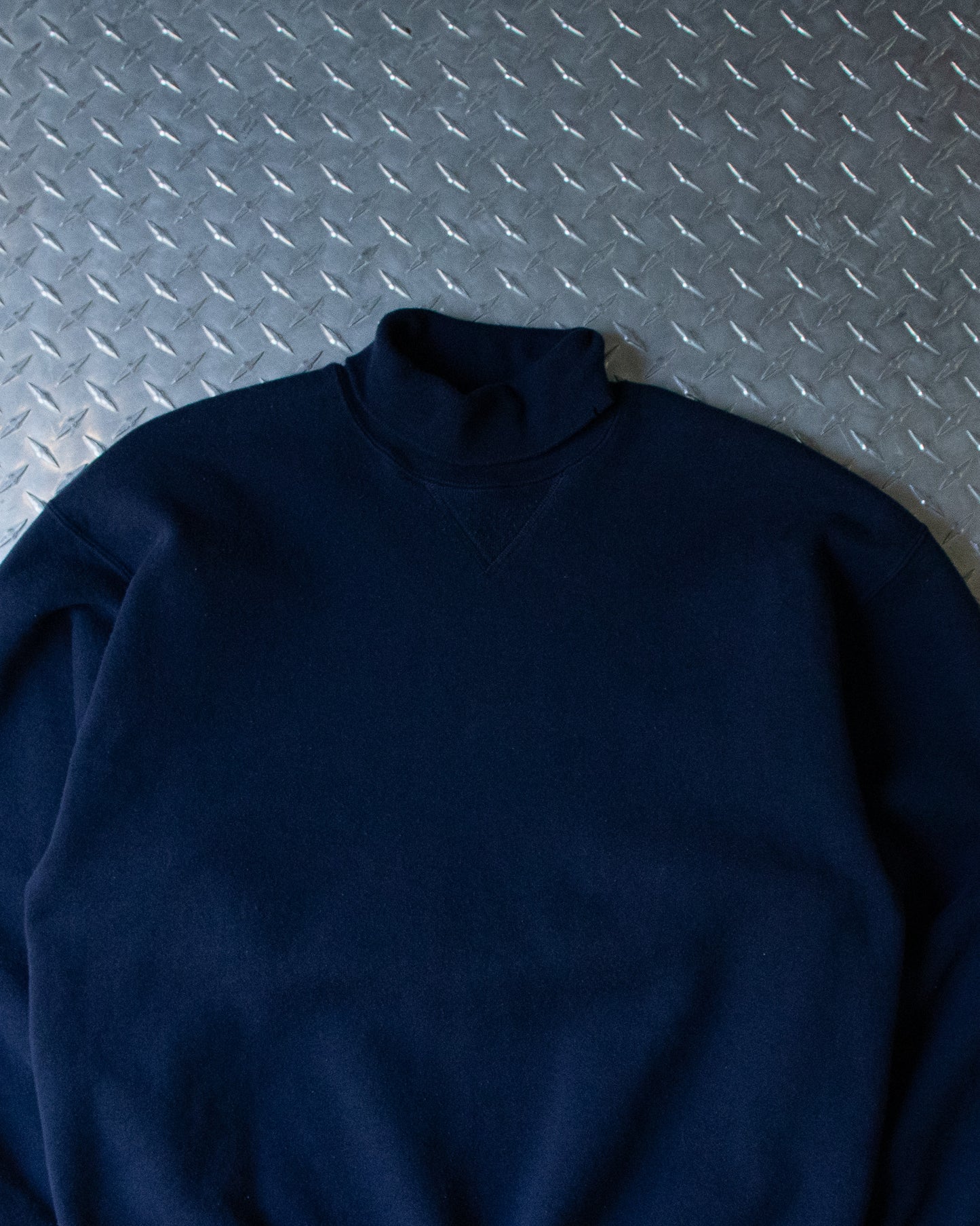 90s Navy Russell Turtleneck Sweatshirt - L