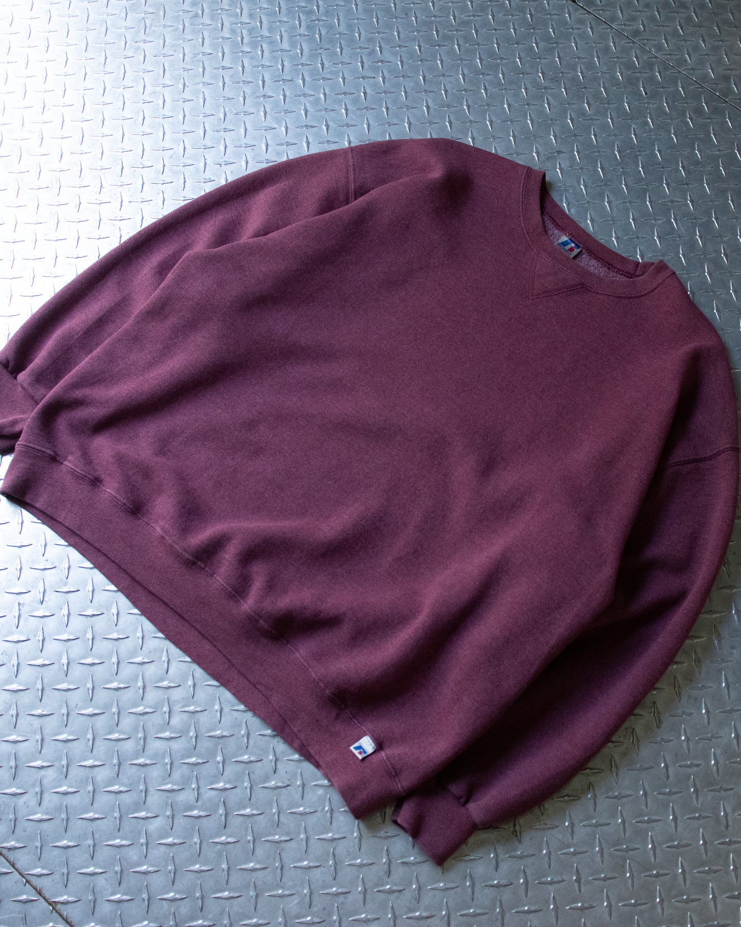 00s Faded Red Russell Crewneck Sweatshirt - 2XL