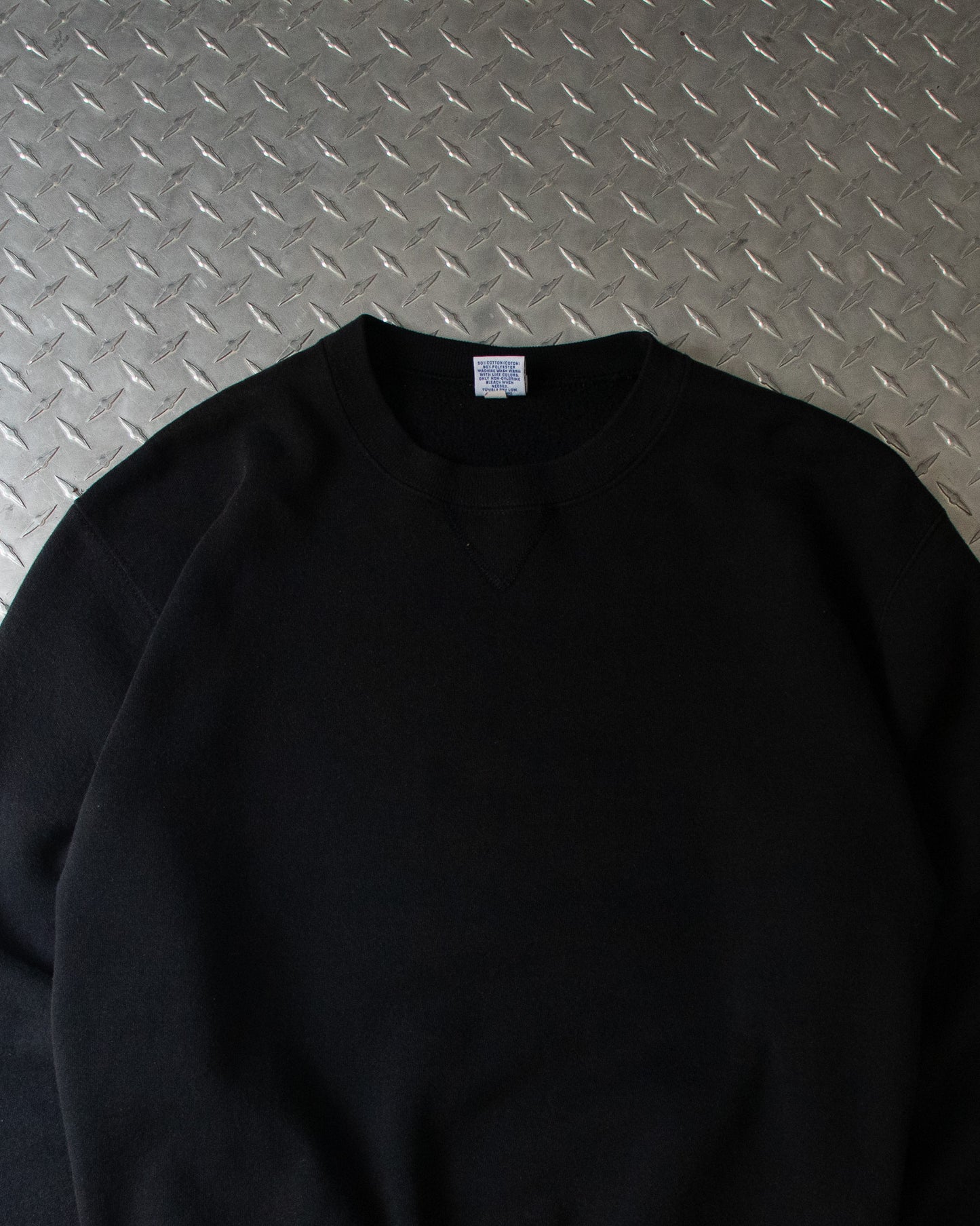 00s Black Russell Crewneck Sweatshirt - M