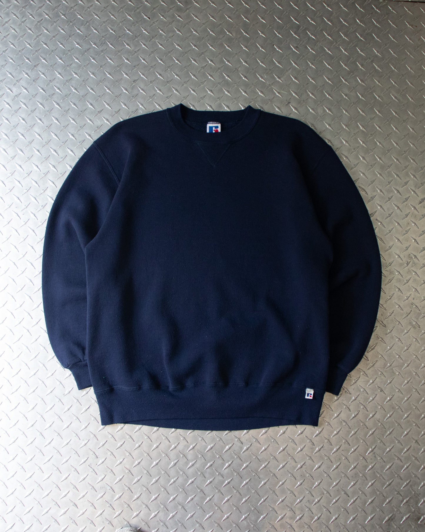 90s Navy Russel Crewneck Sweatshirt - L