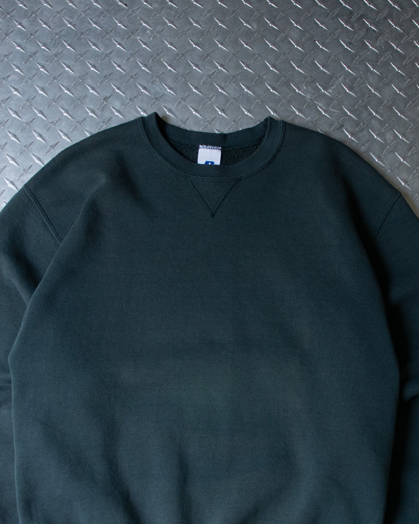 00s Faded Green Russel Crewneck Sweatshirt - L